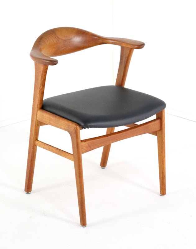 set of 4 Erik Kirkegaard for Høng Stolefabrik chairs model 49 - COLLECTORS RDAM