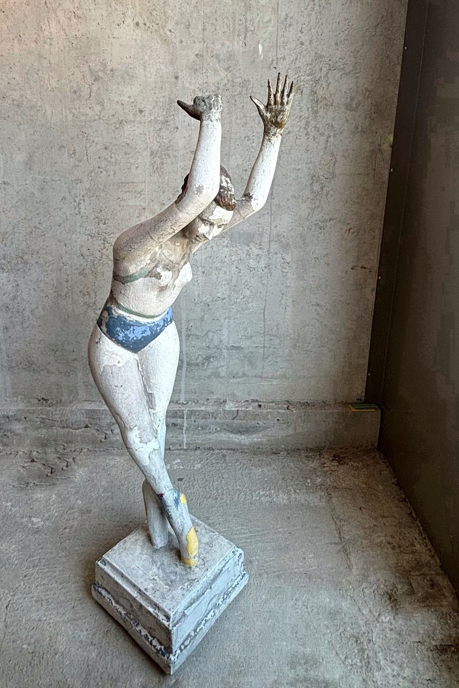 Beautiful statue of a ballerina, Paris, France, 1st half 20th century - COLLECTORS RDAM