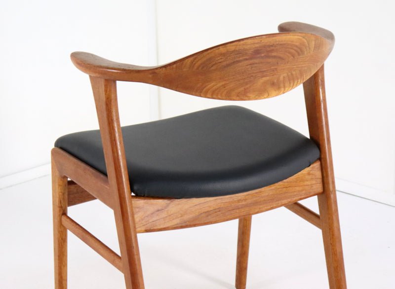 set of 4 Erik Kirkegaard for Høng Stolefabrik chairs model 49 - COLLECTORS RDAM